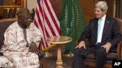 Ngoại trưởng Kerry hội đàm với Chủ tịch Ủy ban Điều tra về Nam Sudan thuộc Liên hiệp châu Phi ở Addis Ababa, 2/5/14