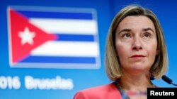 Người đứng đầu Uỷ ban Chính sách Đối ngoại của Liên minh châu Âu Federica Mogherini tổ chức một cuộc họp báo sau cuộc gặp với Ngoại trưởng Cuba Bruno Rodriguez tại Hội đồng EU, Brussels, Bỉ, ngày 12 tháng 12 năm 2016.