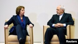 Nhà ngoại giao hàng đầu của Liên hiệp Âu Châu Catherine Ashton và Bộ trưởng Ngoại giao Iran Mohammad Javad Zarif tại Trụ sở Liên hiệp Châu Âu tại Geneva.