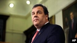 Thống đốc bang New Jersey Chris Christie nói chuyện tại một cuộc họp báo, 9/1/14