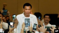 Tổng thống Philippines Rodrigo Duterte thăm Phnom Penh, ngày 13/12/2016.