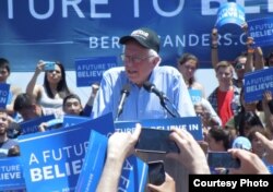 Ứng viên tổng thống Bernie Sanders vận động tranh cử ở San Jose, California (ảnh Bùi Văn Phú)