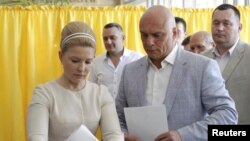 Cựu nữ Thủ tướng Yulia Tymoshenko về nhì với 13% phiếu.