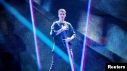 Justin Bieber trên sân khấu của sân vận động Telia Parken ở Copenhagen, Đan Mạch hôm 2/10/2016.