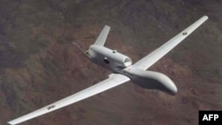 Máy bay không người lái Global hawk của Hoa Kỳ.