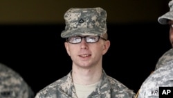 Quân nhân Bradley Manning bị khởi tố với 22 tội, tội nghiêm trọng nhất là 'giúp đỡ địch quân'