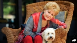  Cố diễn viên Debbie Reynolds.