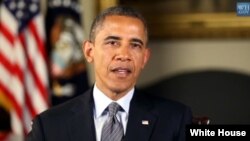 Trong diễn văn hàng tuần phát thanh hôm nay, Tổng thống Barack Obama nói rằng dự luật đã được thông qua ở Thượng viện do phe Dân chủ kiểm soát sẽ mang lại cho nền kinh tế đất nước “một cú huých lớn.”