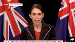 Thủ Tướng New Zealand Jacinda Ardern tại cuộc họp báo ở Wellington, ngay sau hai vụ xả súng ở Chrischurch, New Zealand, ngày 15/3/2019. (TVNZ via AP)