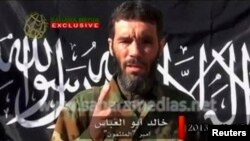 Mokhtar Belmokhtar bị cáo buộc thực hiện vụ tấn công khủng bố một cơ sở khí đốt ở Algeria năm 2013 giết chết ít nhất 37 người, trong số này có 3 người Mỹ.