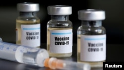 CDC đang chuẩn bị để đưa ra một hoặc hai loại vaccine phòng ngừa COVID-19 với số lượng hạn chế vào cuối tháng 10.