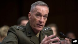 Tướng Joseph Dunford, Tư lệnh Thuỷ quân Lục chiến, người được Tổng thống Obama đề cử giữ chức Chủ tịch Ban Tham mưu Liên quân Hoa Kỳ. (AP/Cliff Owen)