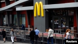 Cửa hàng McDonald trong thủ đô Moscow bị đóng cửa, 21/8/14