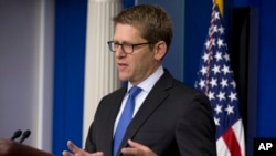 Phát ngôn viên Tòa Bạch Ốc Jay Carney nói rằng Tổng thống Obama hy vọng những người Cộng hòa sẽ có hành động đúng đắn để thông qua chuyện nâng mức trần nợ và mở cửa lại chính phủ