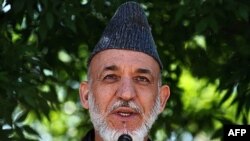 Tổng Thống Karzai nói thật đáng tiếc Pakistan không tiếp tay giúp mang lại hòa bình và an ninh cho Afghanistan, mà lại đi 'hàng hai' về vấn đề khủng bố