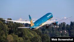 Vietnam Airlines đã được phép bay thẳng từ Mỹ về Việt Nam nên tổ chức các chuyến bay hồi hương cho người Việt ở Mỹ