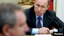 Tổng thống Nga Vladimir Putin chủ trì cuộc họp về chống tham nhũng tại điện Kremlin ở Moscow hôm 26/1.