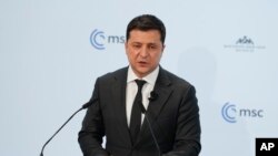 Tổng thống Ukraine Volodymyr Zelenskiy phát biểu tại Hội thảo An ninh Munich ở Munich, Đức, hôm 19/2. 