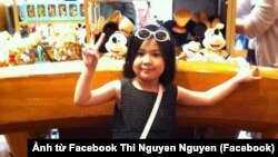 Bé Lê Thị Nhật Linh trong bức ảnh do mẹ của em, Nguyễn Thị Nguyên đăng trên Facebook. Phiên tòa xét xử bé Linh bị xát hại ở Nhật Bản đang diễn ra tại tỉnh Chiba từ hôm 4/6. Bị cáo Yasumasa Shibuya phủ nhận mọi cáo buộc trong khi sứ quán Việt Nam ở Nhật kêu gọi kẻ sát hại sẽ bị trừng trị 'thích đáng.'