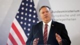 Ngoại trưởng Mike Pompeo họp báo tại Vienna, Áo, ngày 14/8/2020. 