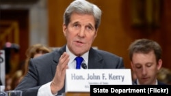 Ngoại trưởng Hoa Kỳ John Kerry phát biểu tại Ủy ban Đối ngoại Thượng viện vào ngày 23 tháng 2 năm 2016.