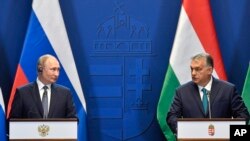 Viktor Orban chịu khuất phục Vladimir Putin cũng dễ hiểu; giống như học trò phục thầy.