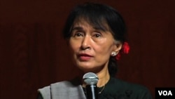 Lãnh tụ đối lập Miến Điện Aung San Suu Kyi nói bà lạc quan về sự chuyển đổi dân chủ ở Miến Ðiện