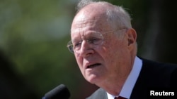 Thẩm phán Anthony Kennedy là vị thẩm phán phục vụ lâu năm thứ hai tại Tòa Tối cao gồm 9 thành viên. 