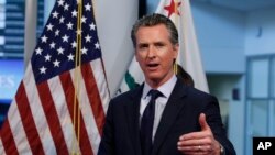 Thống đốc California Gavin Newsom