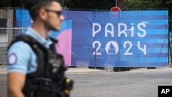 Cảnh sát bảo vệ an ninh tại Thế vận hội Paris 2024.