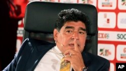 Maradona tại Diễn đàn Bóng đá Á châu ở Jodan, ngày 4 tháng 5, 2015.