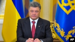 Tổng thống Ukraine Petro Poroshenko phát biểu tại Kyiv, ngày 30/6/2014.