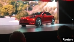 Một chiếc xe Tesla Model 3.