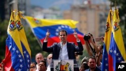 Lãnh đạo đối lập Juan Guaido, người tự tuyên xưng là lãnh đạo lâm thời của Venezuela hôm thứ Tư (23/1) và được Washington và một số nước Châu Mỹ La tinh ủng hộ.