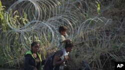 Immigration Texas Border Floating Barrier