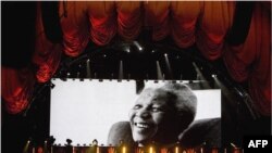 Cựu Tổng Thống Nam Phi Nelson Mandela