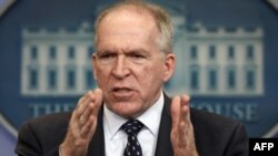 Ông John Brennan, Cố vấn về chống khủng bố của Tổng thống Obama đã báo cáo cho Tổng thống âm mưu này hồi tháng Tư, và sau đó vẫn cập nhật thường xuyên