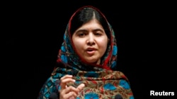 Ở tuổi 17, Malala Yousafzai là người nhận giải Nobel hòa bình trẻ nhất trong lịch sử hơn trăm năm của giải thưởng có uy tín nhất thế giới này.