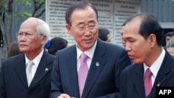 Ông Ban Ki Moon cho rằng 'vẫn chưa quá trễ để có được sự chuyển tiếp dân chủ khả tín cho Miến Điện'.