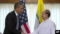 Tổng thống Hoa Kỳ Barack Obama trong cuộc gặp với Tổng thống Miến Ðiện Thein Sein tại Rangoon, ngày 19/11/2012