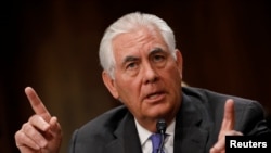 Ngoại trưởng Rex Tillerson điều trần trước Uỷ ban Đối ngoại Thượng viện Mỹ ngày 13/6/2017.