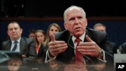 Cựu Giám đốc CIA, John Brennan, điều trần tại Quốc hội ngày 23/5