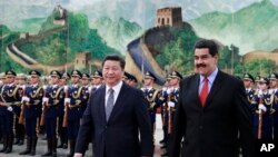 Chủ tịch Tập Cận Bình và Tổng thống Venezuela Nicolas Maduro.